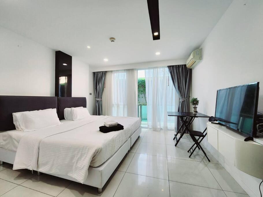 Apartment In The Heart Of