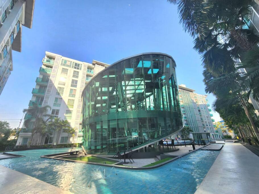 In The Heart Of Pattaya